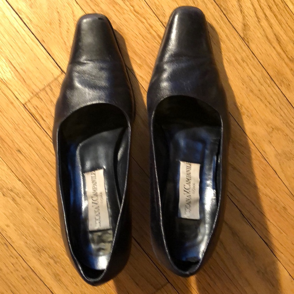 Adriana v. Campanile dark navy pre-owned heels